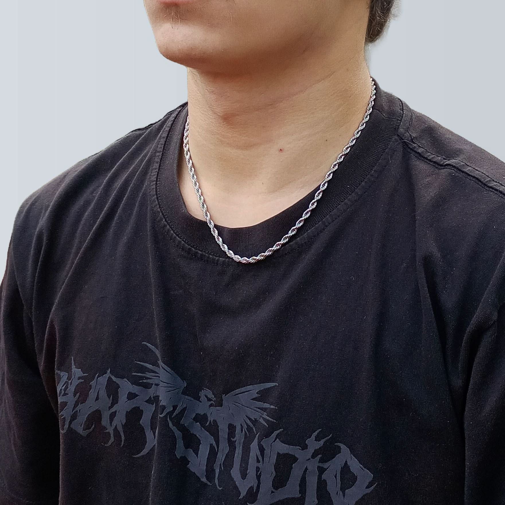 Sleek Rope Chain - Sleek & Stylish